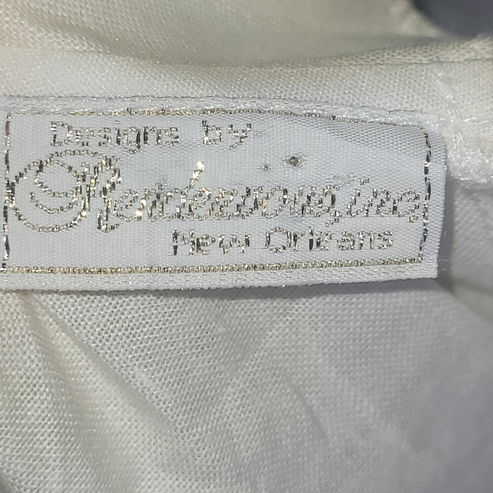 3/$20 Vintage Rendezvous Inc. New Orleans Cream Christening Baptisim Gown - Picture 7 of 11